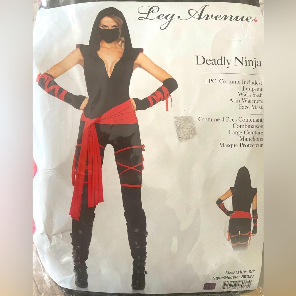 Deadly Ninja costume.  Worn once. Sz Small
